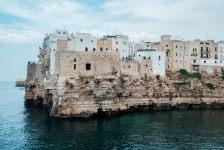 北京：国庆中秋假期旅游总花费同比增4.7% 文旅活动丰富多彩(北京国庆中秋放假2025年)